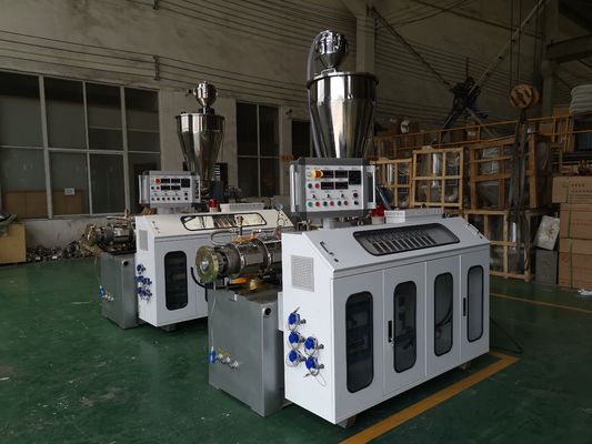 Máy chế tạo ống nhựa Máy đẩy ống PVC hai vít tùy chỉnh