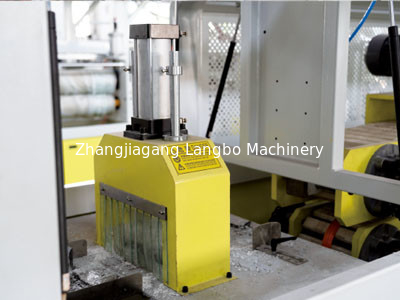 Máy xăng tự động hình nón hai vít nhựa WPC PVC tấm trần ván gỗ dán / hồ sơ cửa sổ / khung cửa làm máy xăng / dây chuyền sản xuất