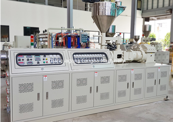 Máy và thiết bị sản xuất hồ sơ PVC sáng tạo